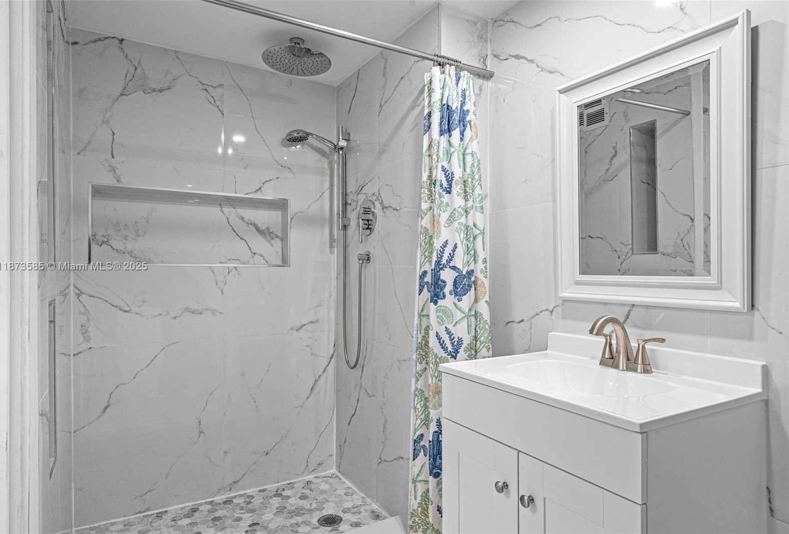 Small Image of 2750 NORTH EAST 183RD ST #1203, Aventura Number 4