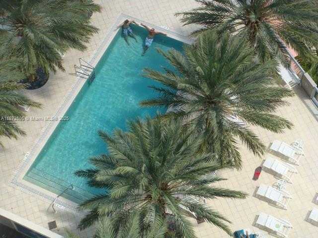 Small Image of 3801 COLLINS AVE #1806, Miami Beach Number 10