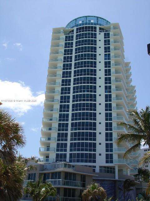 Small Image of 3801 COLLINS AVE #1806, Miami Beach Number 12