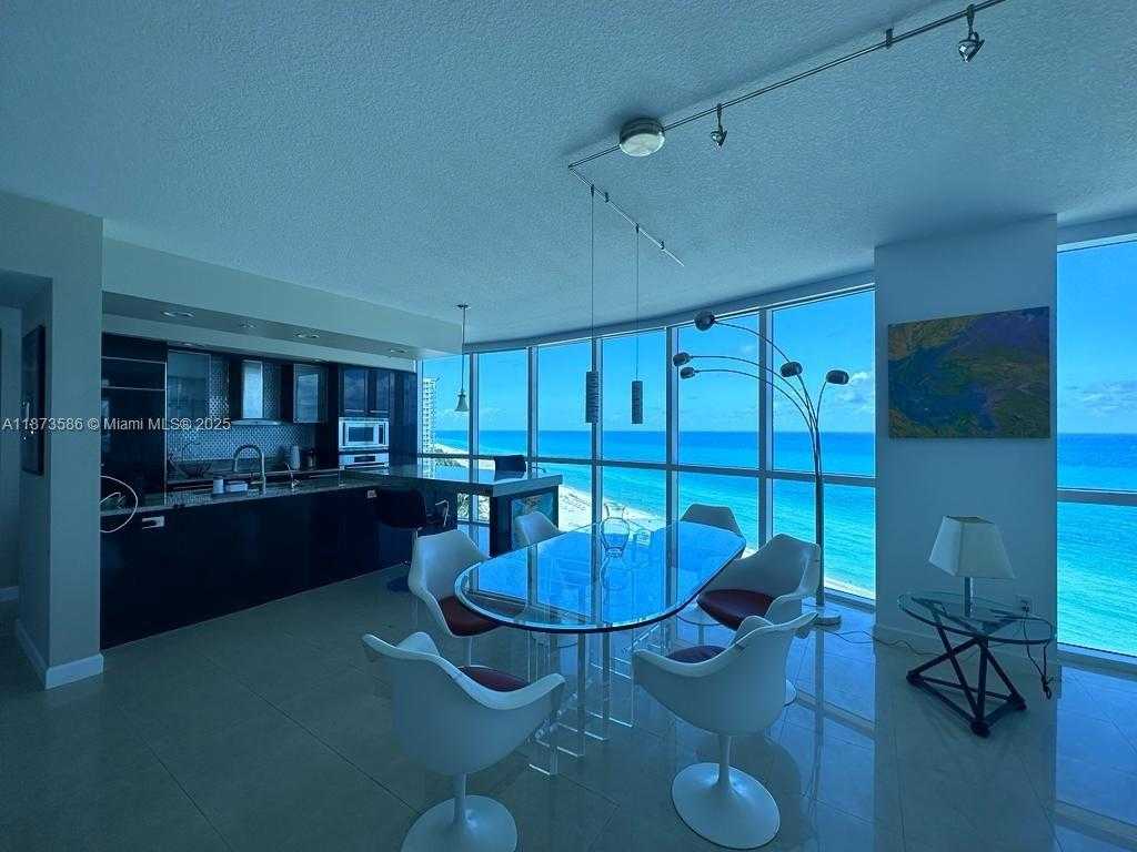 Small Image of 3801 COLLINS AVE #1806, Miami Beach Number 17