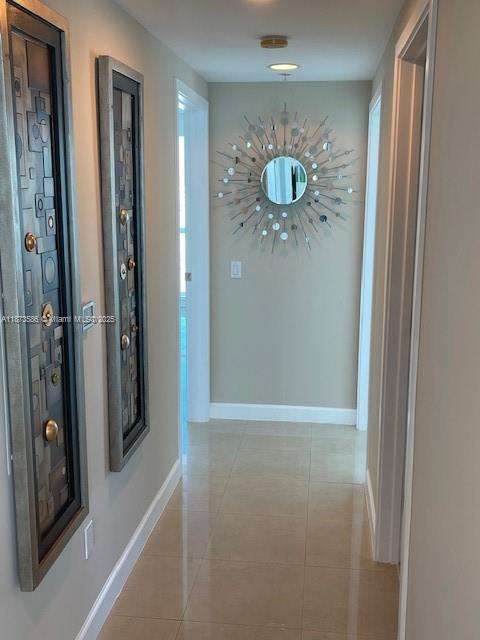 Small Image of 3801 COLLINS AVE #1806, Miami Beach Number 27