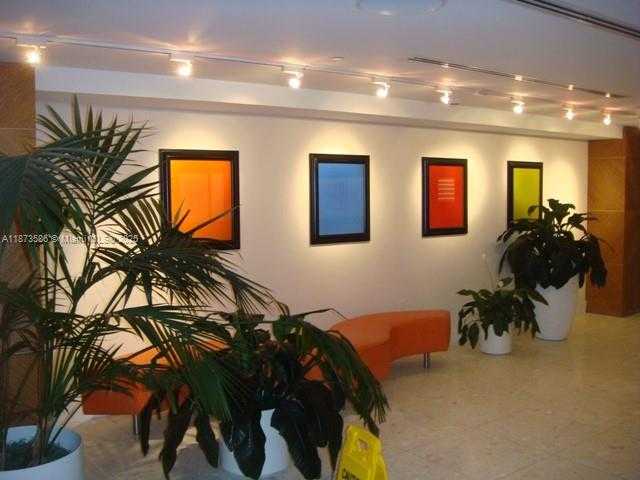 Small Image of 3801 COLLINS AVE #1806, Miami Beach Number 3