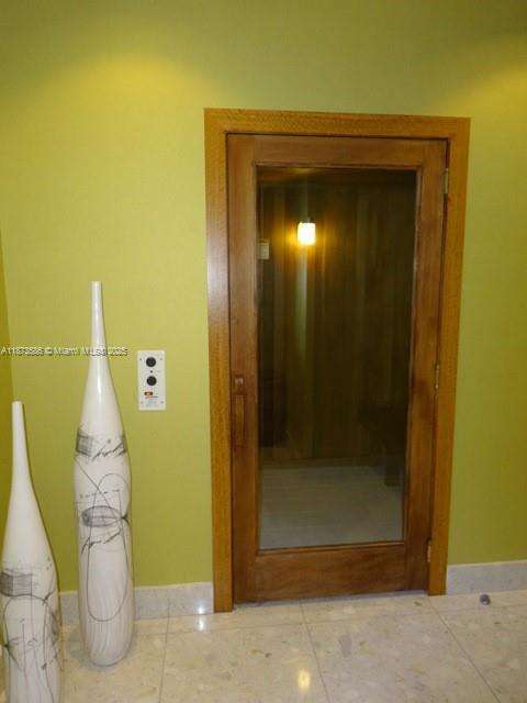 Small Image of 3801 COLLINS AVE #1806, Miami Beach Number 4