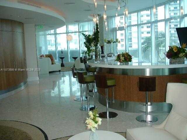 Small Image of 3801 COLLINS AVE #1806, Miami Beach Number 8