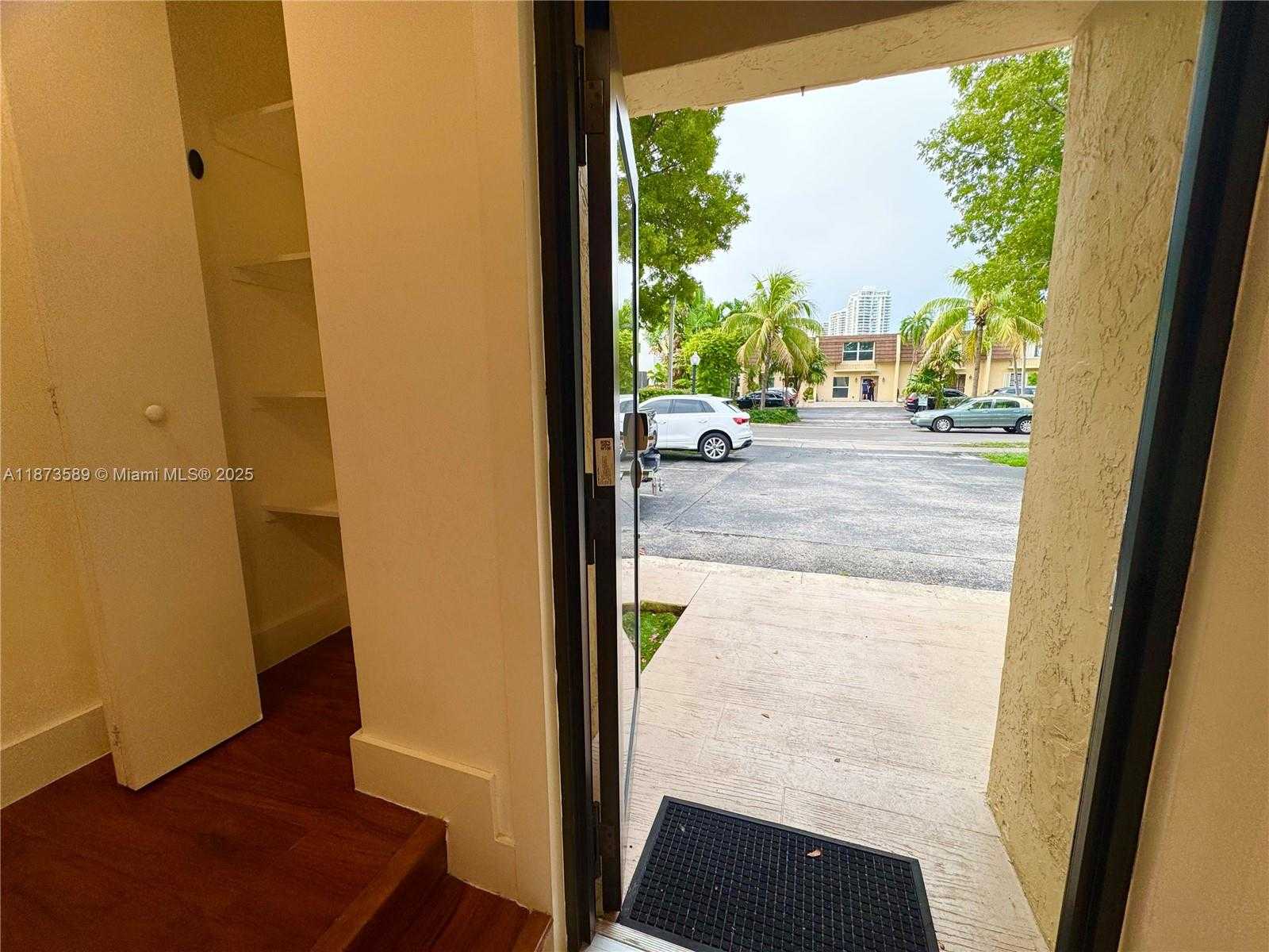 Small Image of 3768 NORTH EAST 167TH ST #46, North Miami Beach Number 4