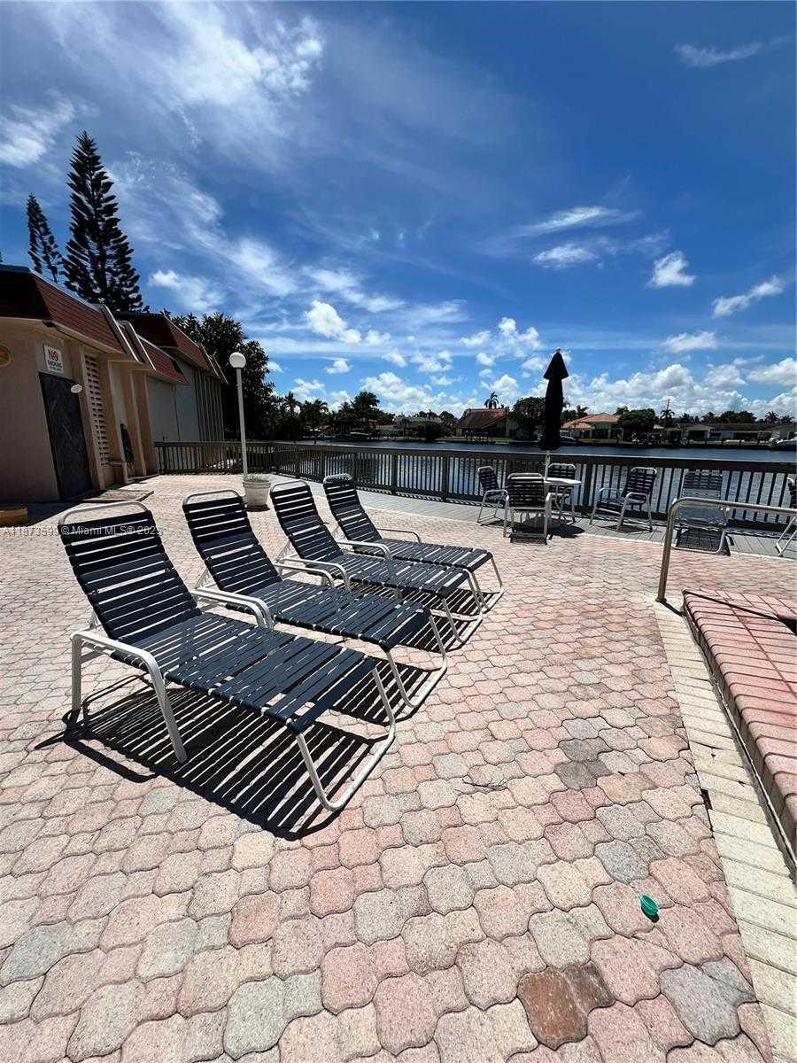 Small Image of 2101 ATLANTIC SHORES BLVD #518, Hallandale Beach Number 20