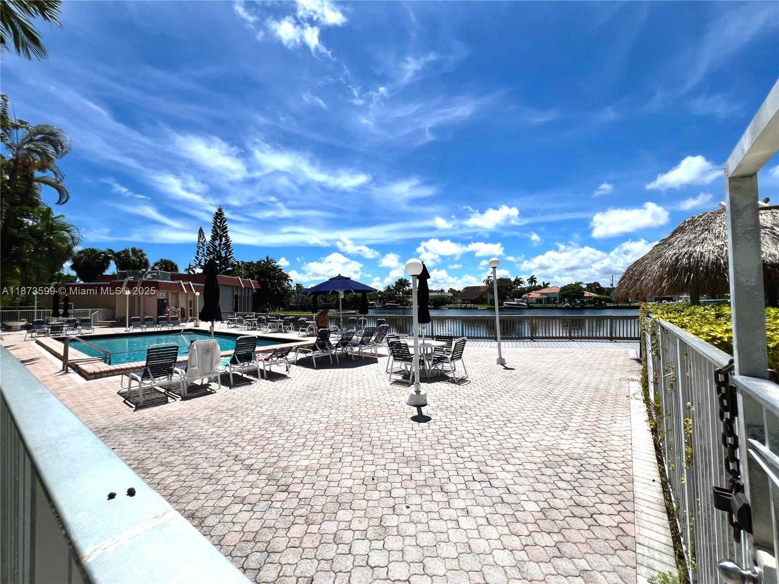 Small Image of 2101 ATLANTIC SHORES BLVD #518, Hallandale Beach Number 21