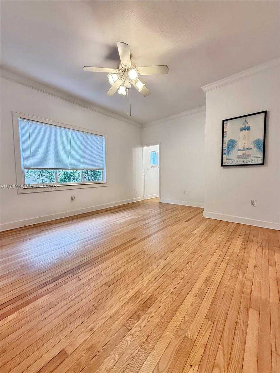 Small Image of 1502 TUNIS ST, Coral Gables Number 8
