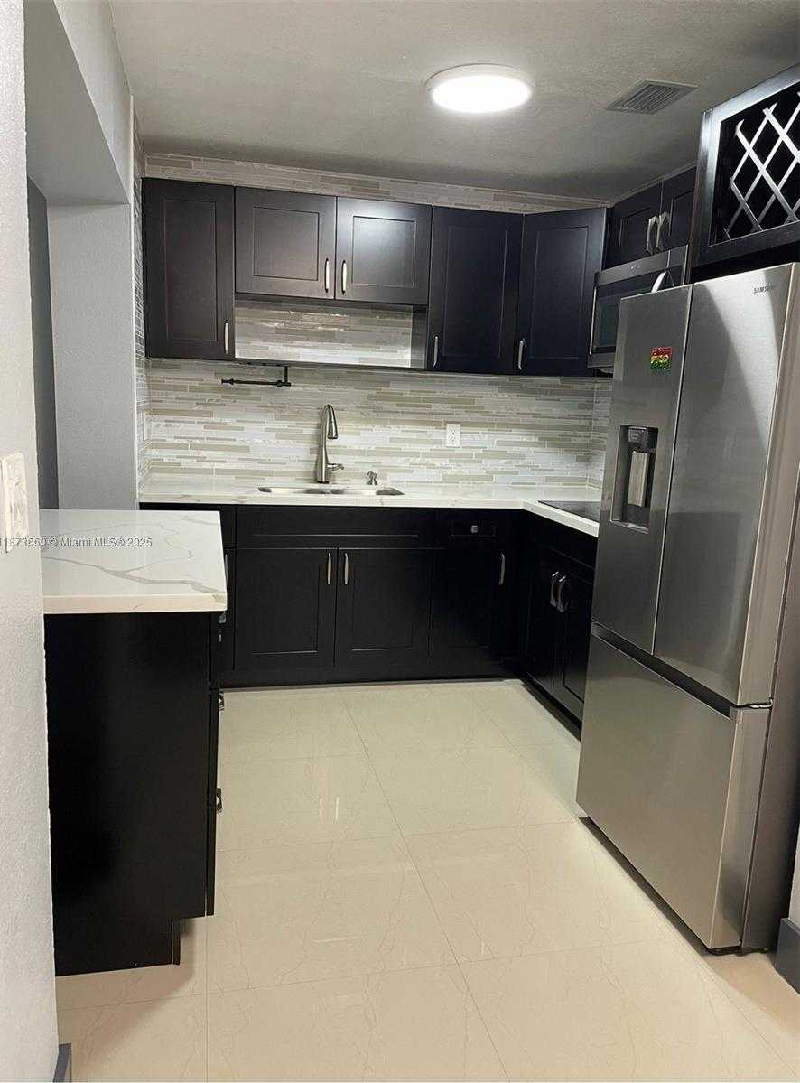 Small Image of 3610 NORTH WEST 211TH ST #3610, Miami Gardens Number 7