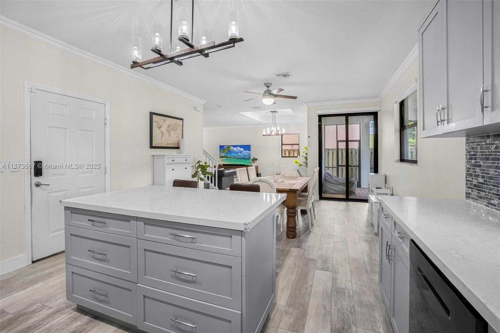 Small Image of 628 SOUTH EAST 37TH PL, Homestead Number 10