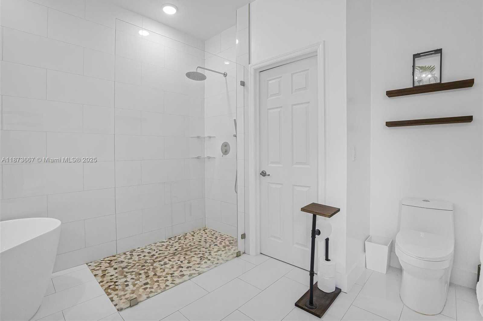 Small Image of 628 SOUTH EAST 37TH PL, Homestead Number 12