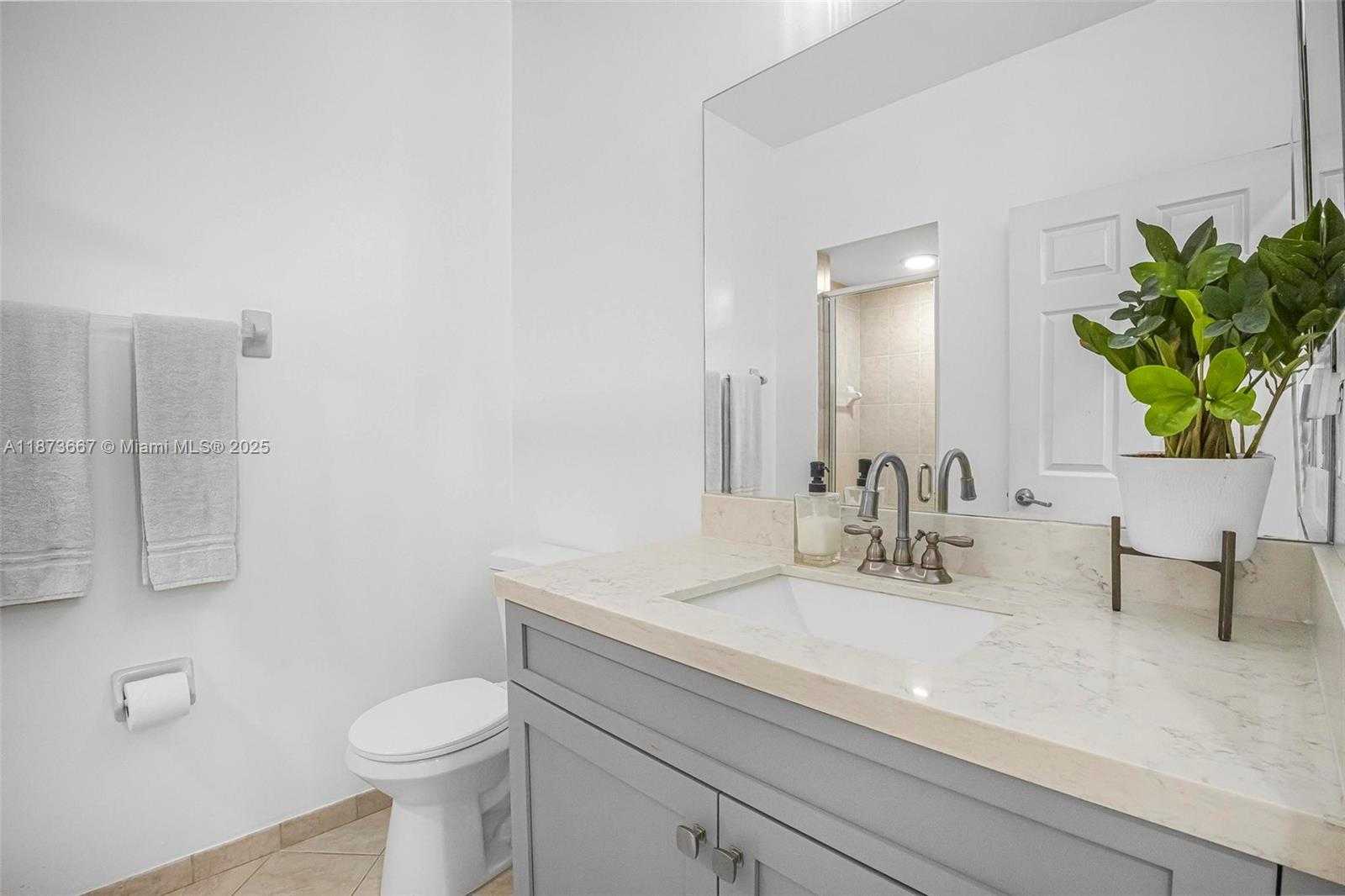 Small Image of 628 SOUTH EAST 37TH PL, Homestead Number 15