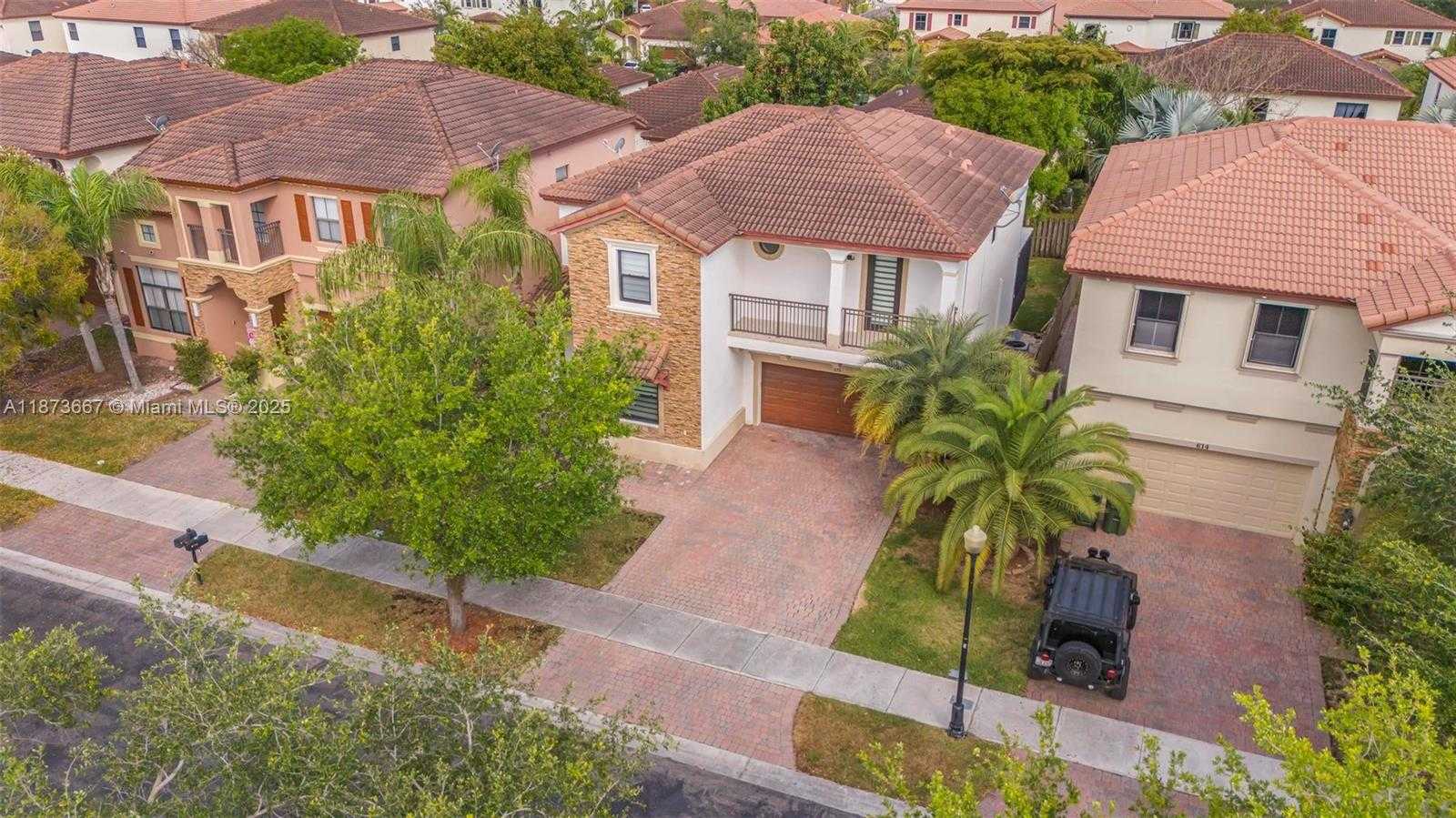 Small Image of 628 SOUTH EAST 37TH PL, Homestead Number 24
