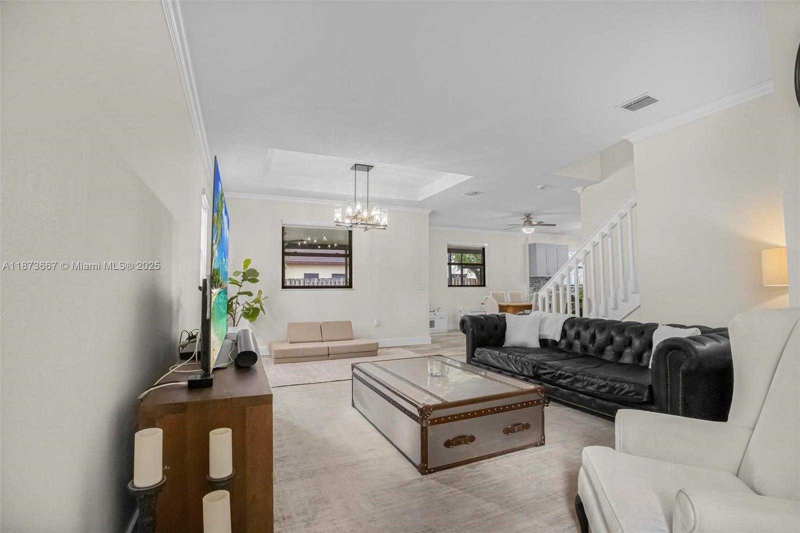 Small Image of 628 SOUTH EAST 37TH PL, Homestead Number 4