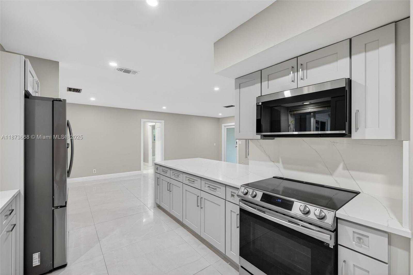 Small Image of 2201 NORTH EAST 52ND ST, Fort Lauderdale Number 19