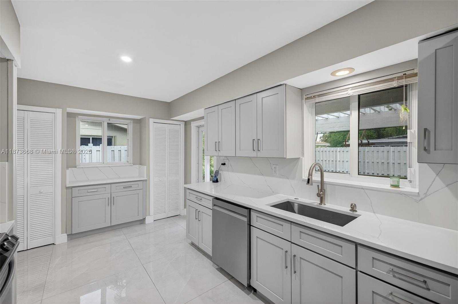 Small Image of 2201 NORTH EAST 52ND ST, Fort Lauderdale Number 23
