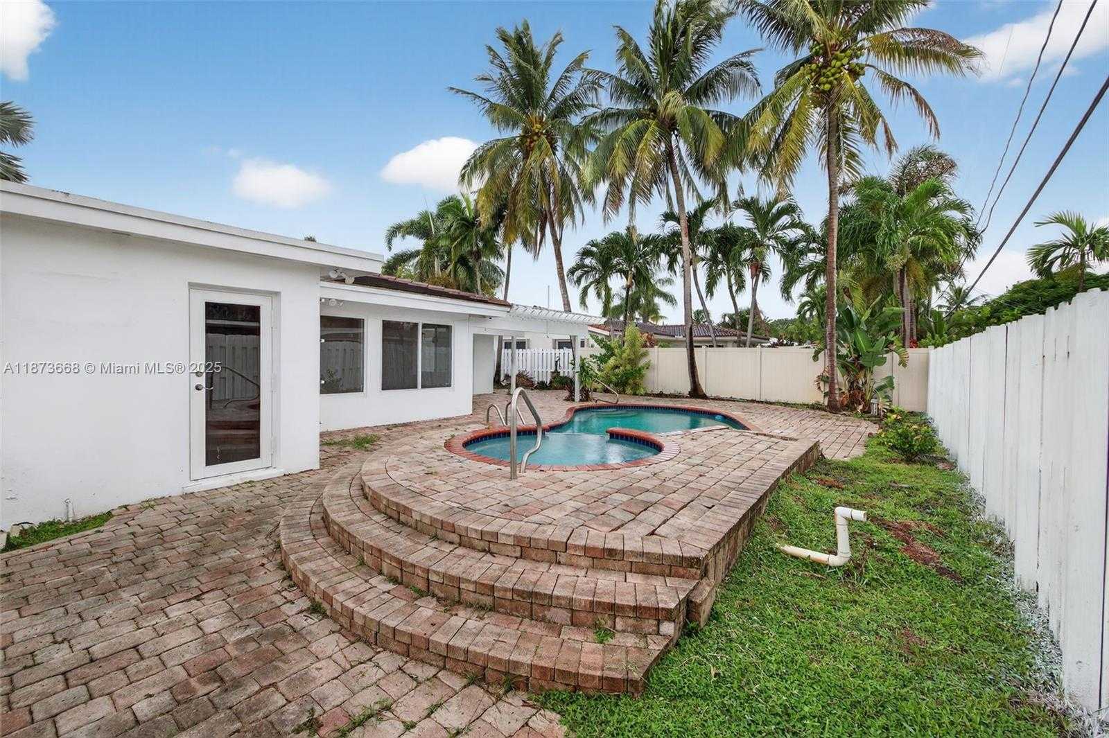 Small Image of 2201 NORTH EAST 52ND ST, Fort Lauderdale Number 32