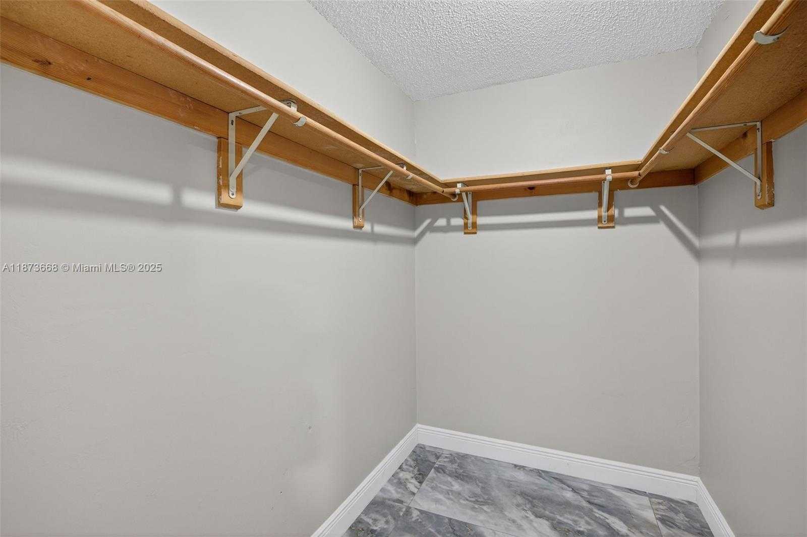 Small Image of 2201 NORTH EAST 52ND ST, Fort Lauderdale Number 37