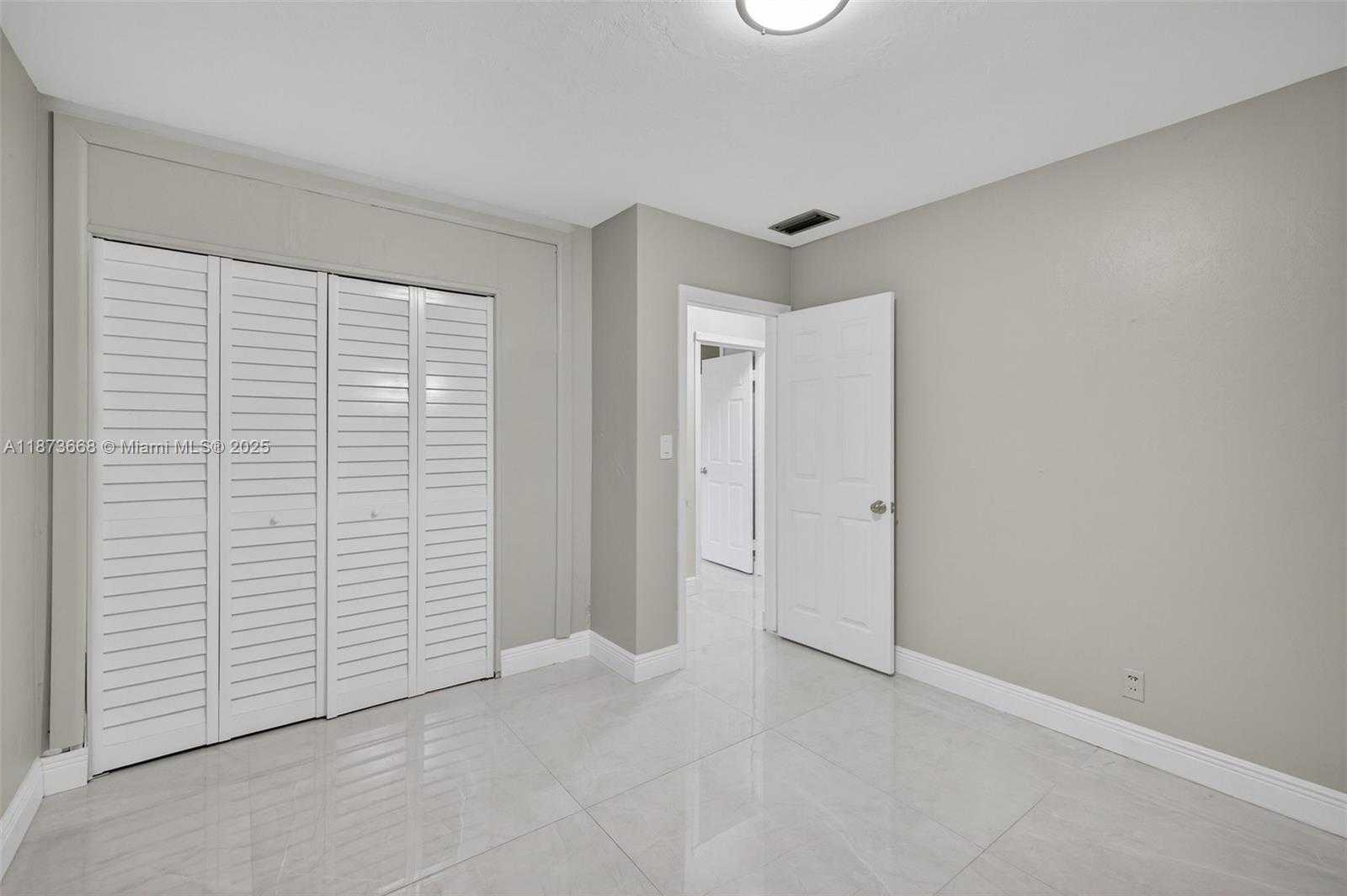 Small Image of 2201 NORTH EAST 52ND ST, Fort Lauderdale Number 38