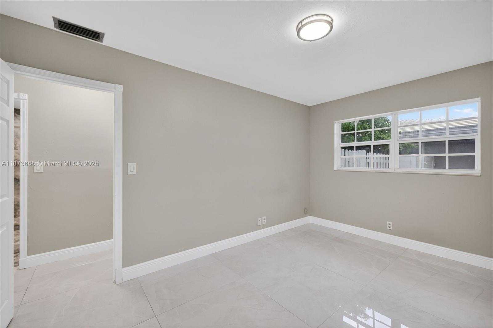 Small Image of 2201 NORTH EAST 52ND ST, Fort Lauderdale Number 42