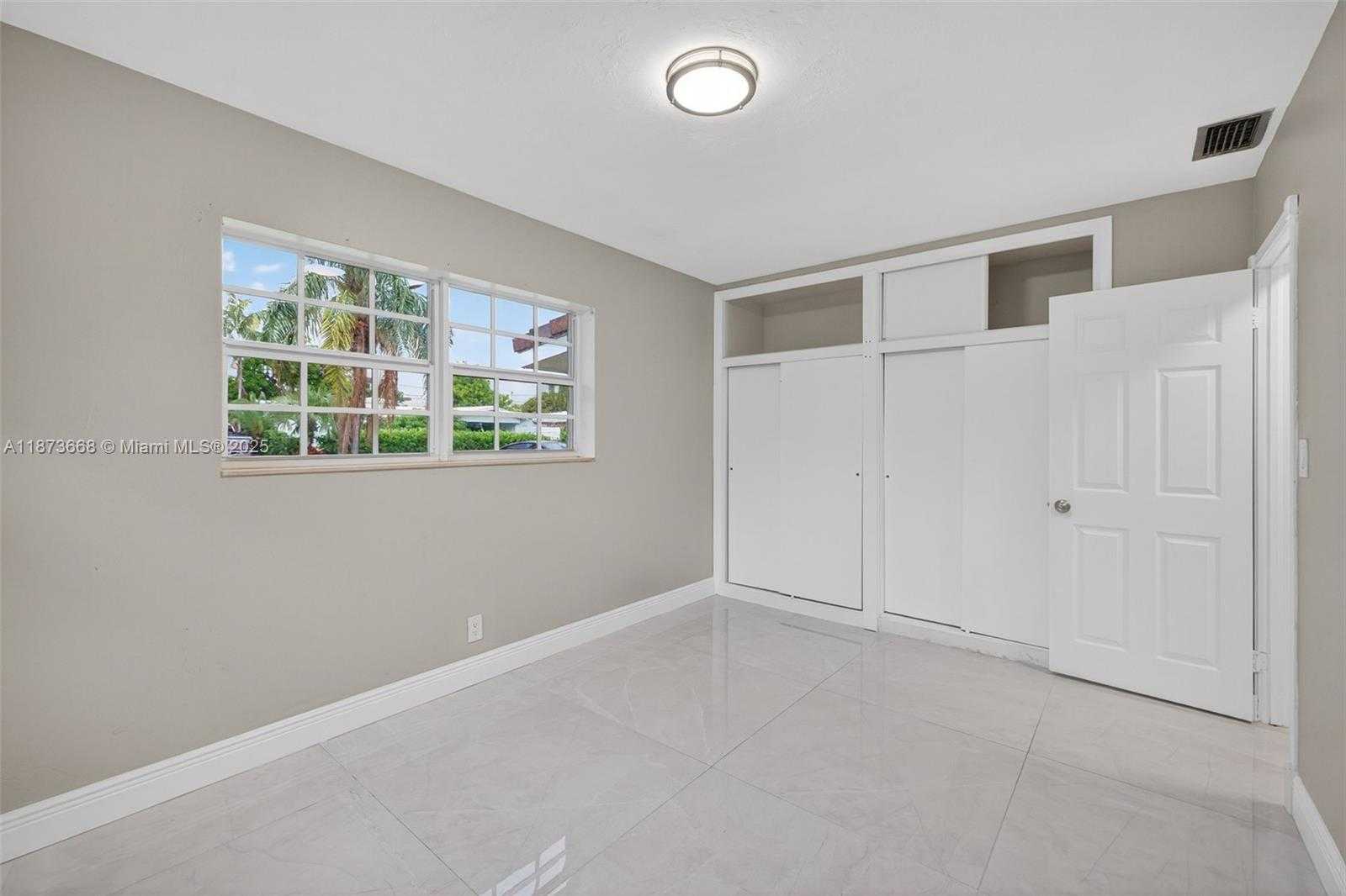 Small Image of 2201 NORTH EAST 52ND ST, Fort Lauderdale Number 43
