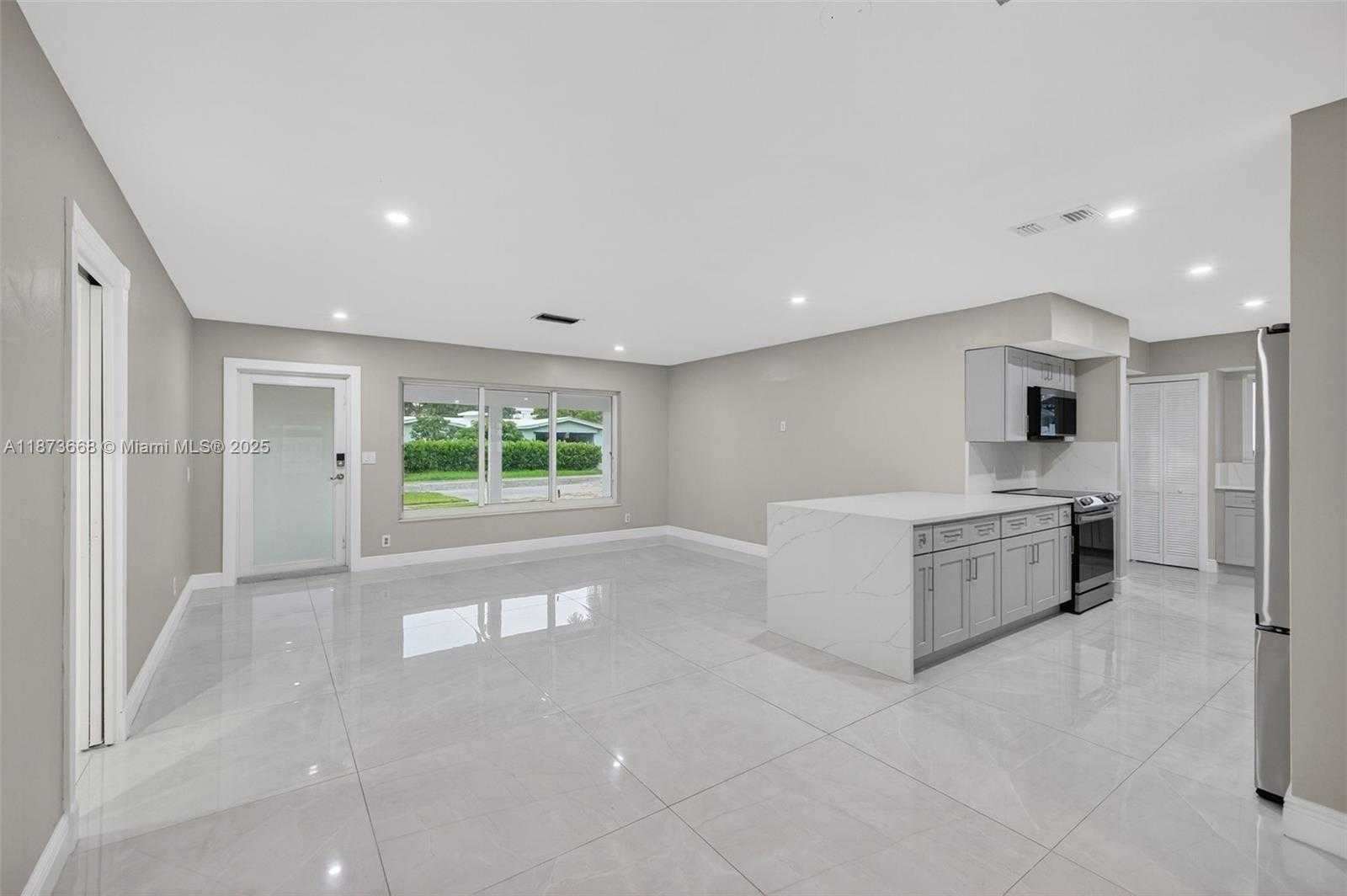 Small Image of 2201 NORTH EAST 52ND ST, Fort Lauderdale Number 5