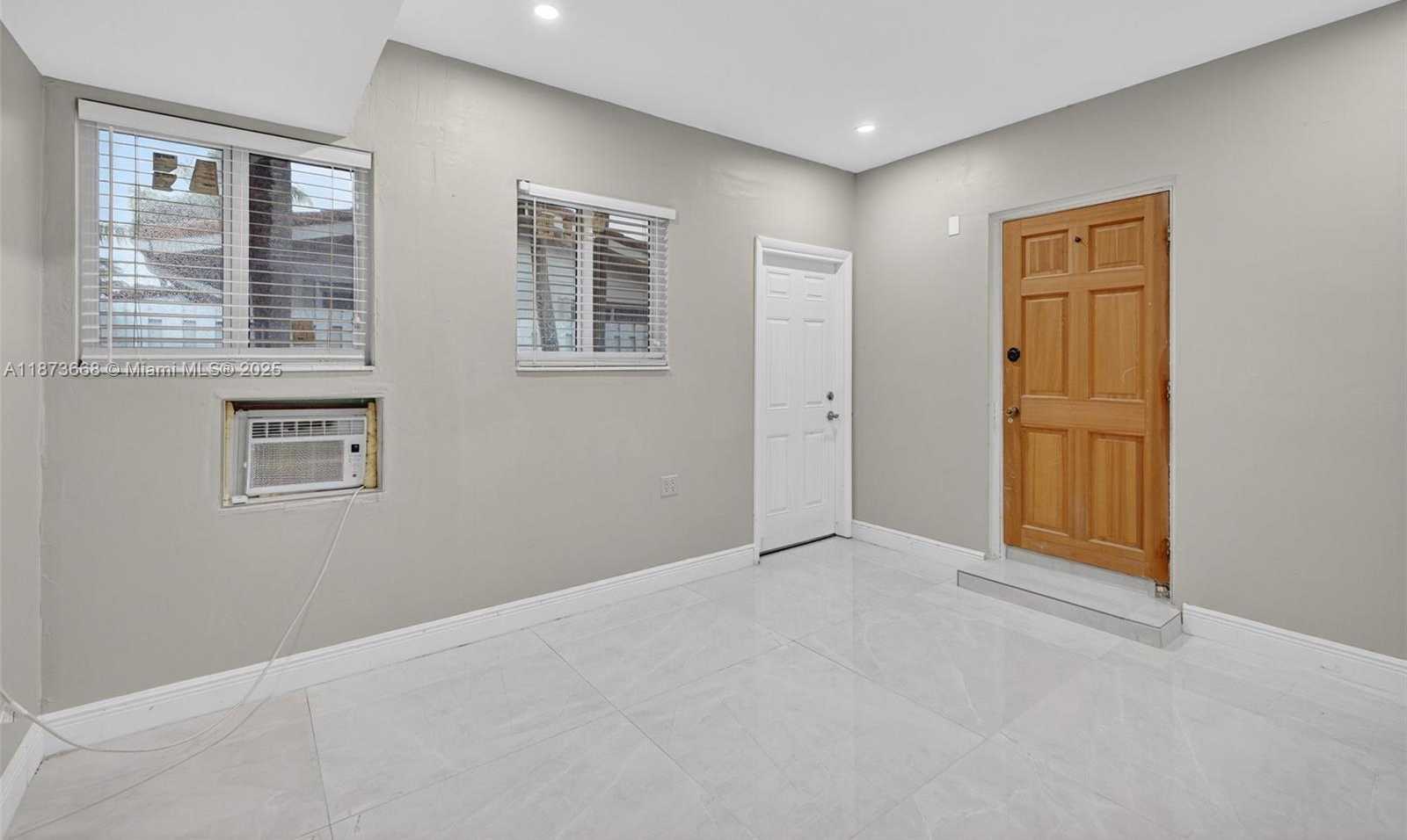 Small Image of 2201 NORTH EAST 52ND ST, Fort Lauderdale Number 50