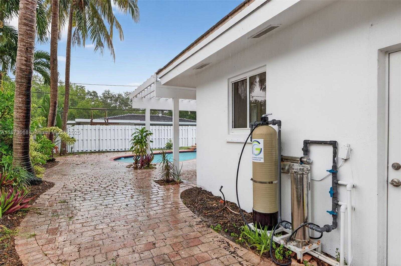Small Image of 2201 NORTH EAST 52ND ST, Fort Lauderdale Number 53