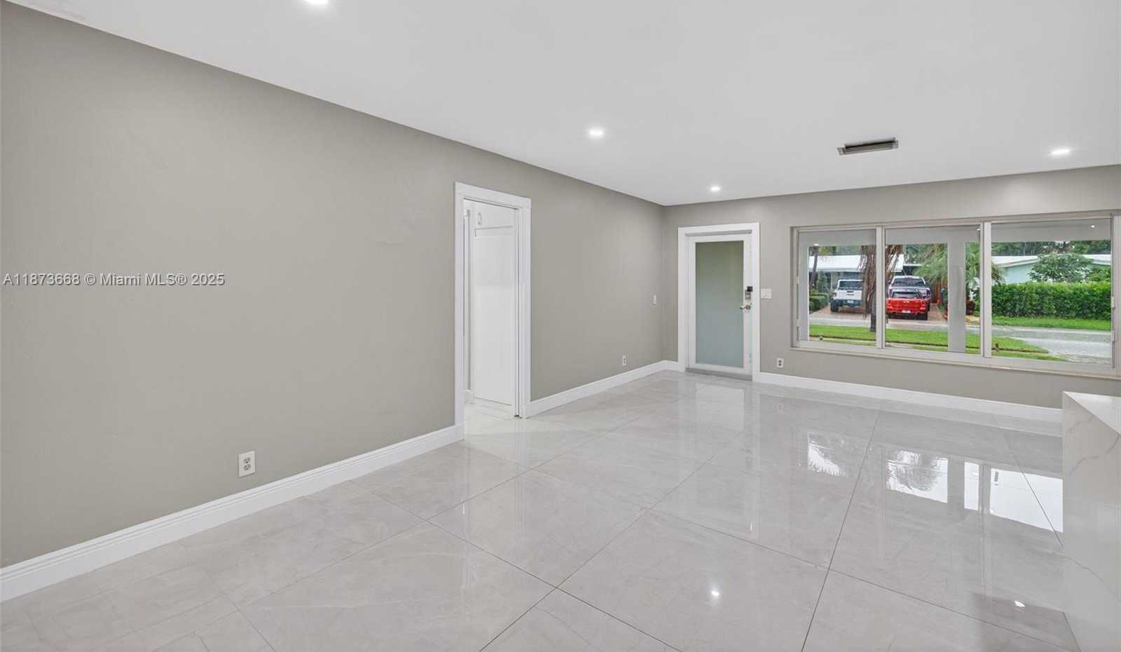 Small Image of 2201 NORTH EAST 52ND ST, Fort Lauderdale Number 6