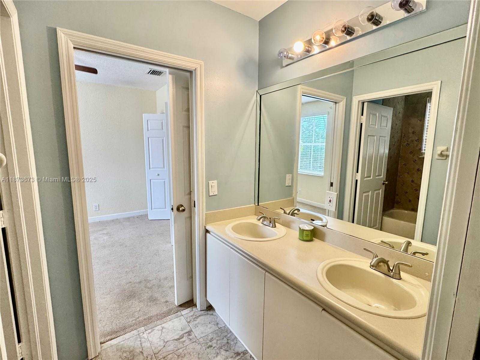 Small Image of 1379 NORTH WEST 166TH AVE, Pembroke Pines Number 12
