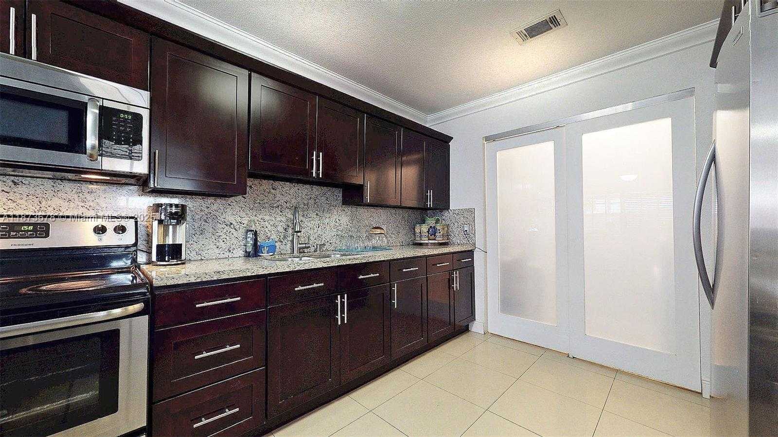 Small Image of 15340 SOUTH WEST 306TH ST #A, Homestead Number 9