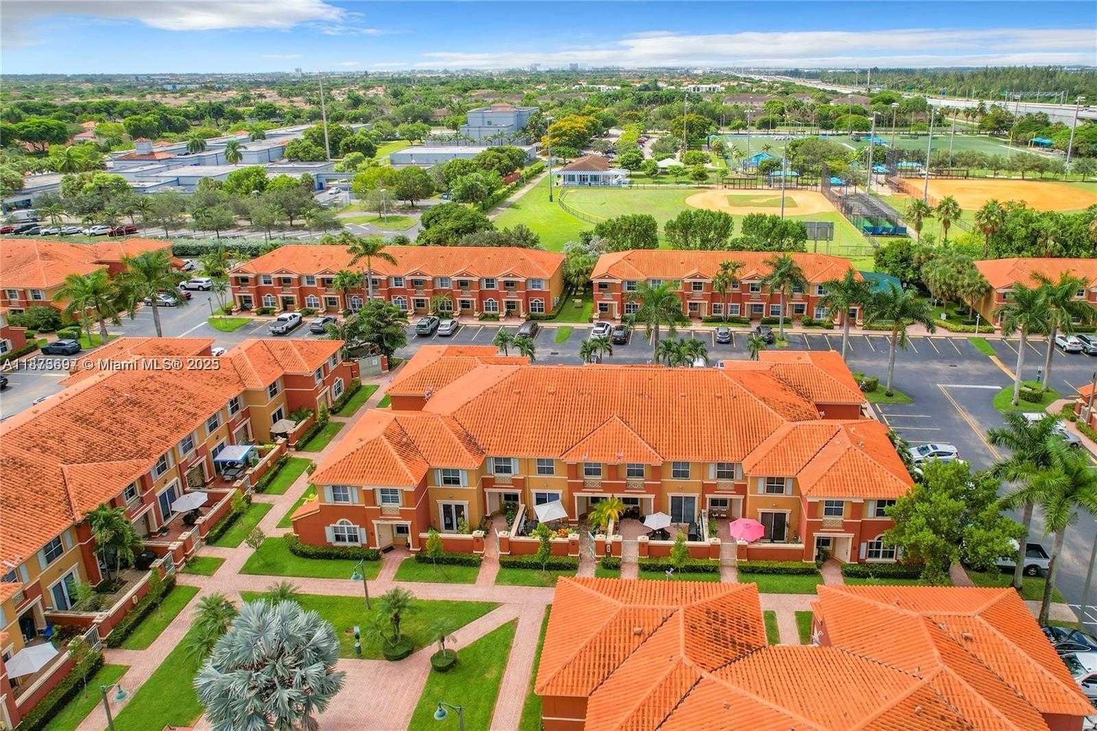 Small Image of 6141 NORTH WEST 115TH PL #352, Doral Number 31