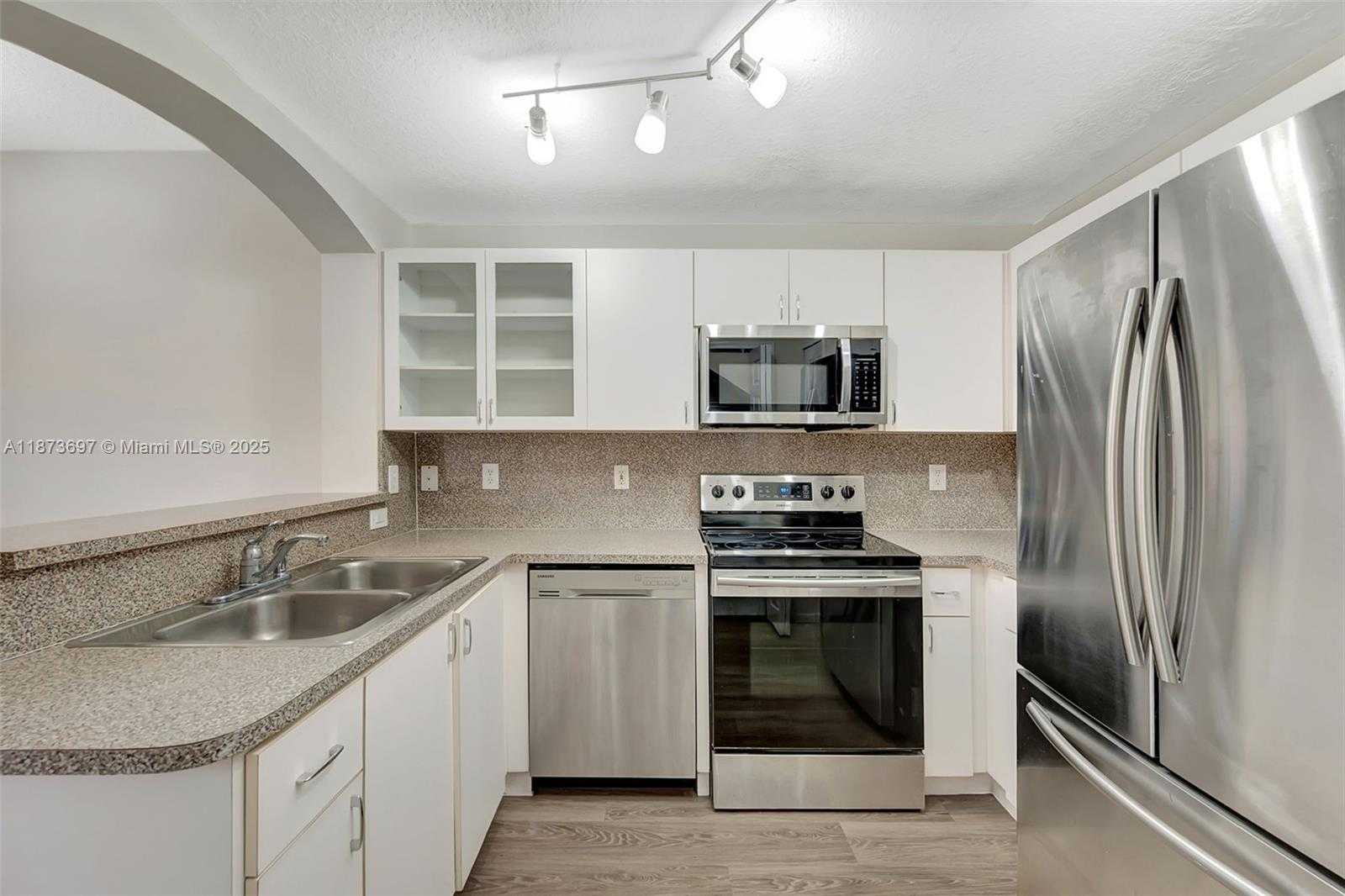 Small Image of 6141 NORTH WEST 115TH PL #352, Doral Number 4