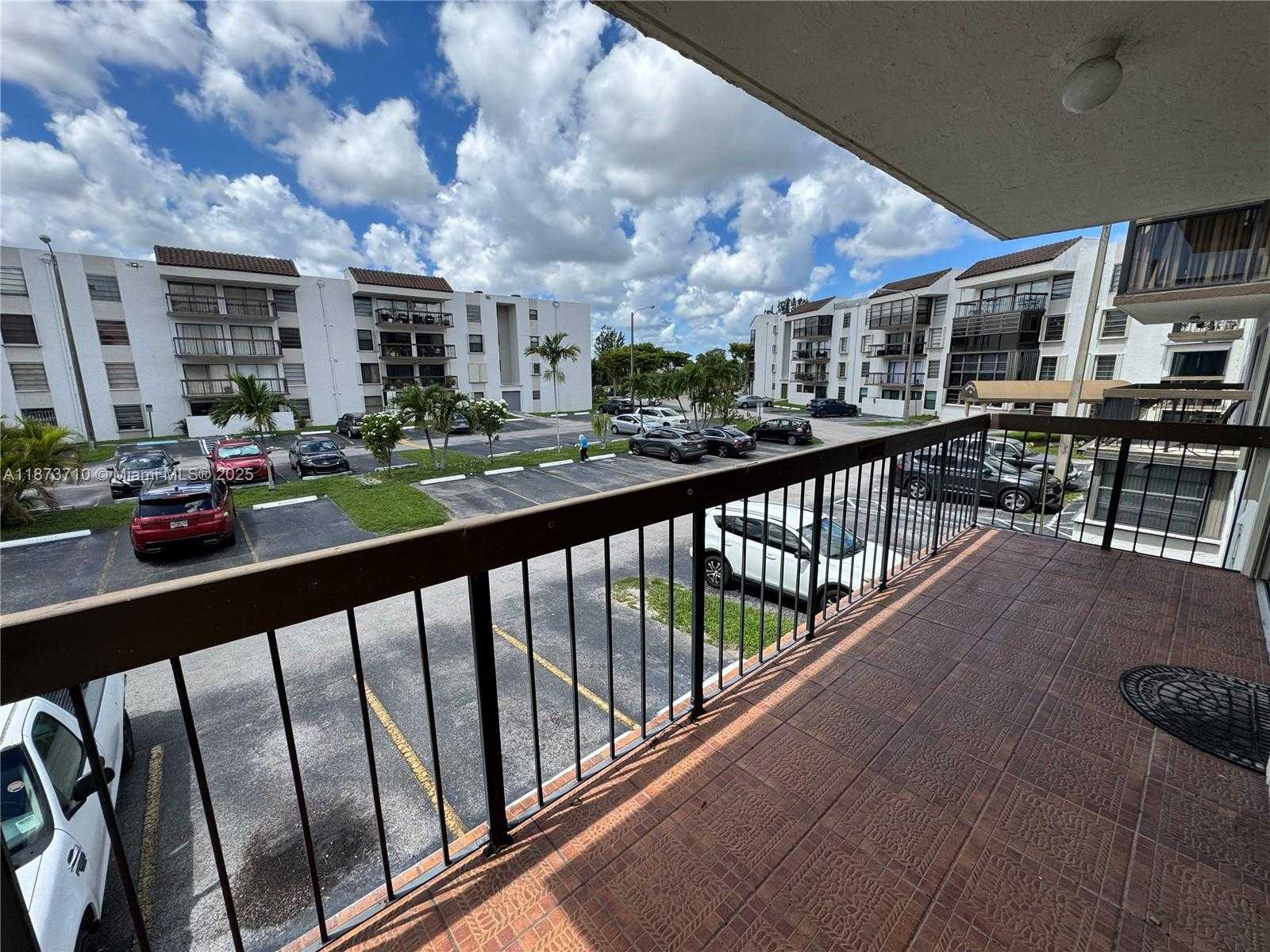 Small Image of 1300 SOUTH WEST 122ND AVE #210-2, Miami Number 12