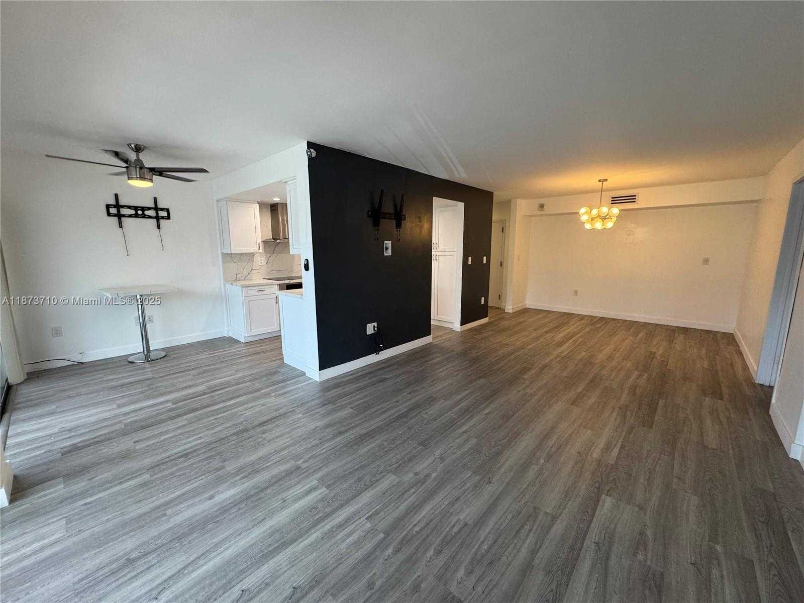 Small Image of 1300 SOUTH WEST 122ND AVE #210-2, Miami Number 8