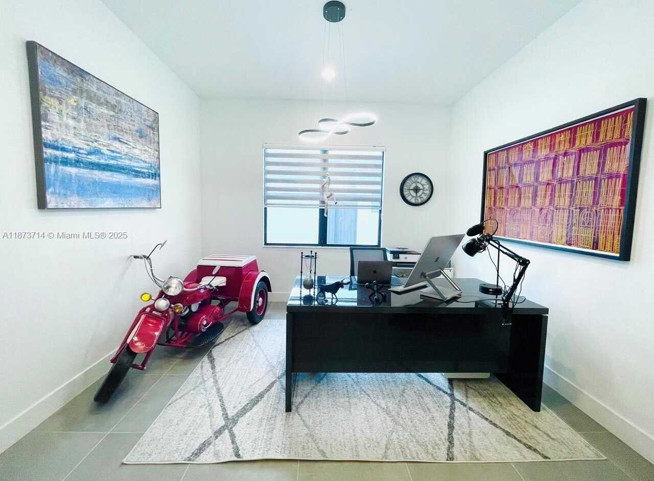 Small Image of 17267 WINDY POINTE LN #N/A, Boca Raton Number 16