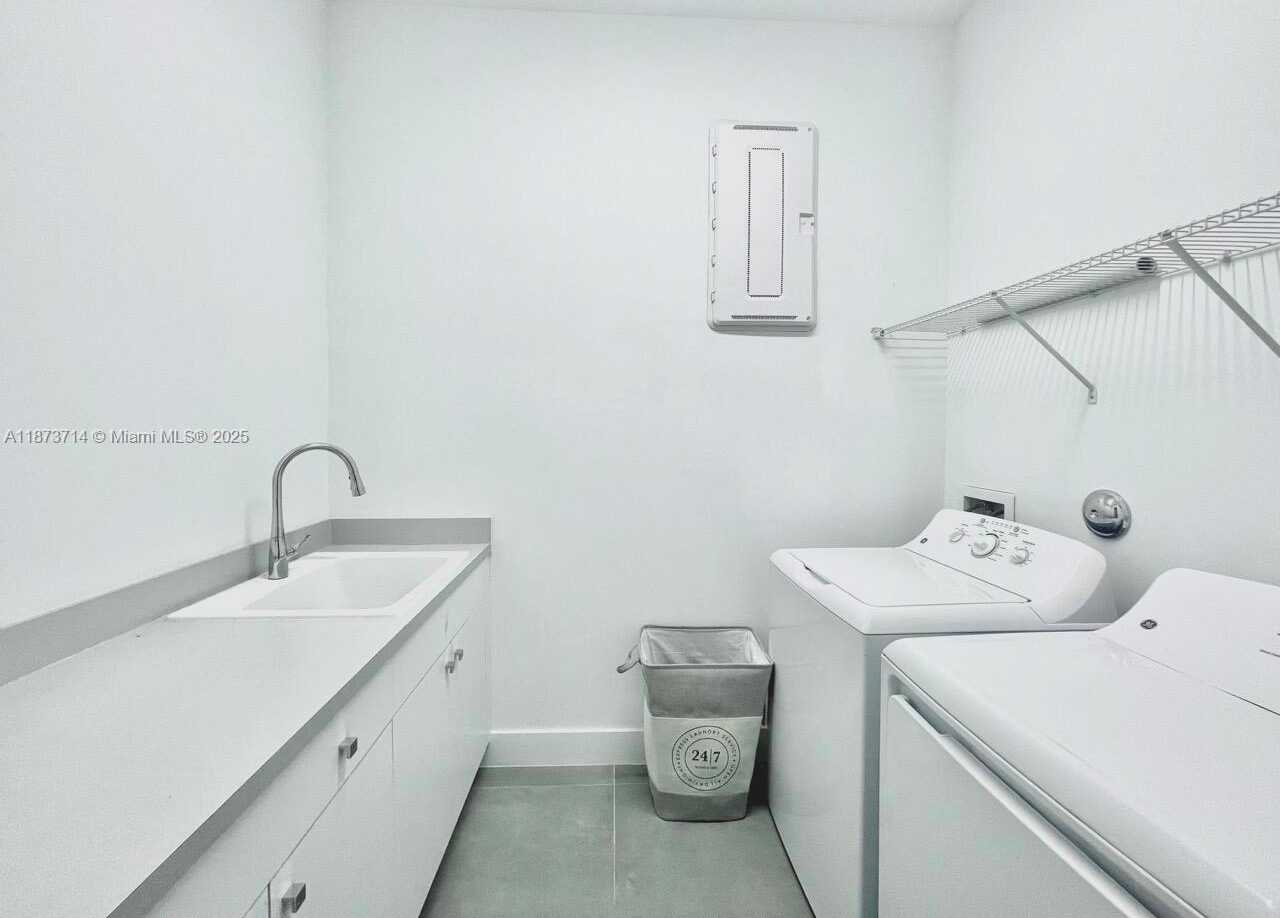 Small Image of 17267 WINDY POINTE LN #N/A, Boca Raton Number 18
