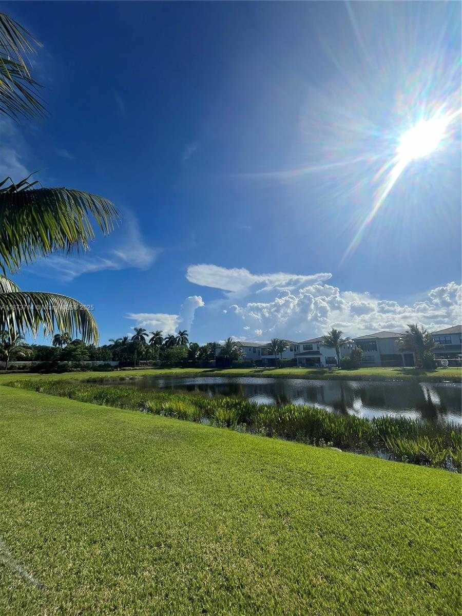Small Image of 17267 WINDY POINTE LN #N/A, Boca Raton Number 25