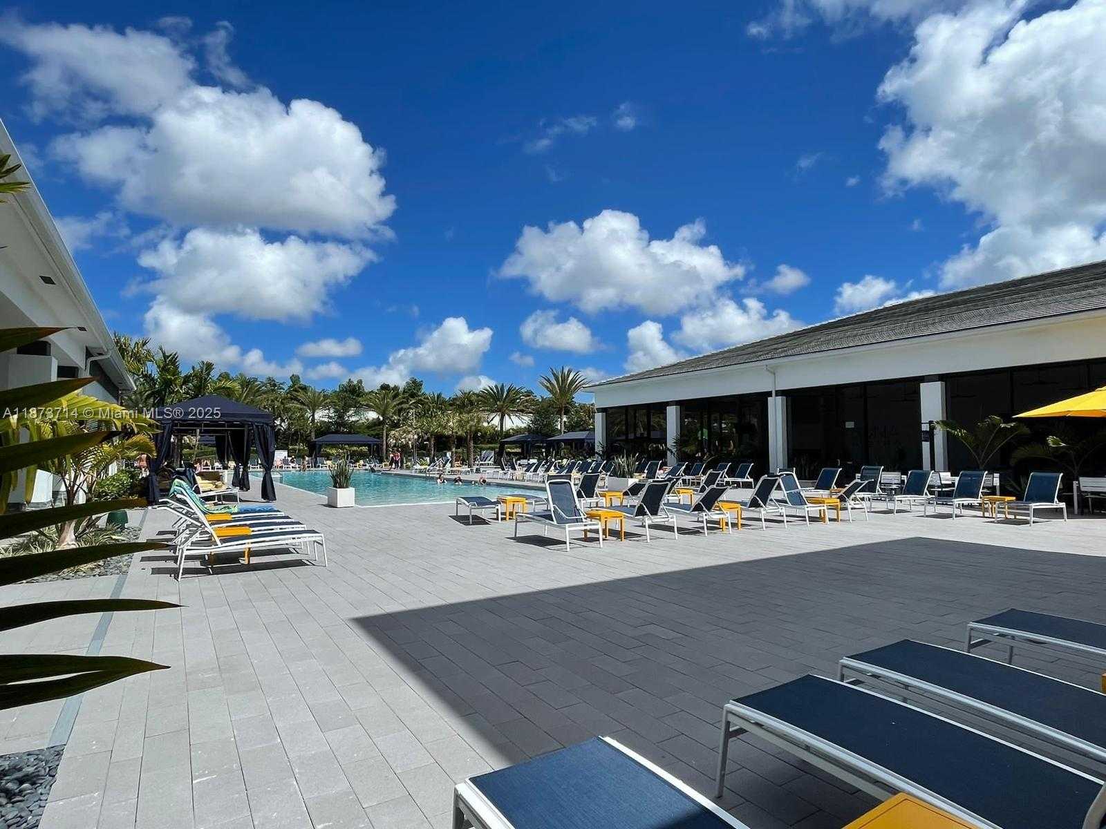 Small Image of 17267 WINDY POINTE LN #N/A, Boca Raton Number 34