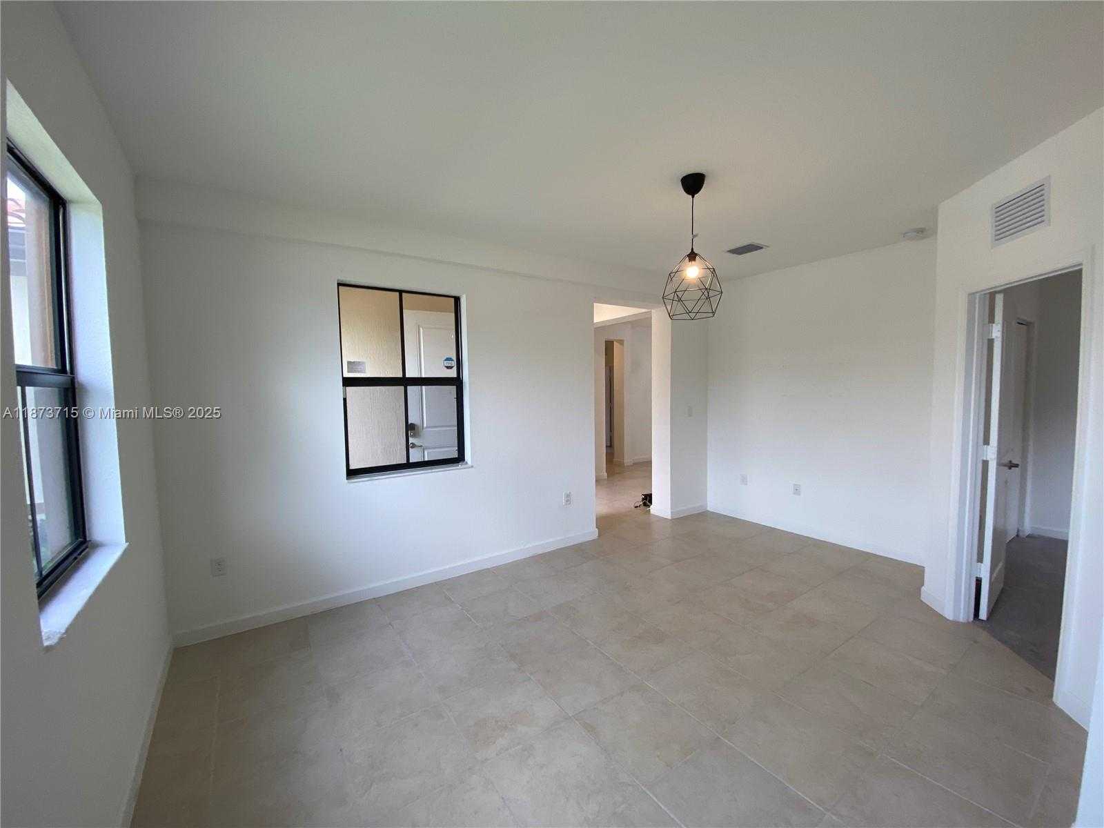 Small Image of 2424 SOUTH EAST 3RD ST, Homestead Number 12