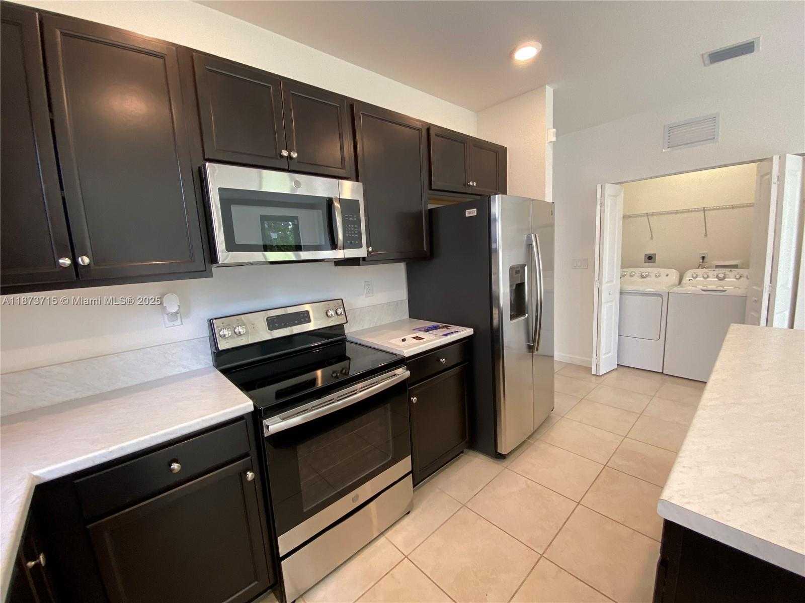 Small Image of 2424 SOUTH EAST 3RD ST, Homestead Number 4