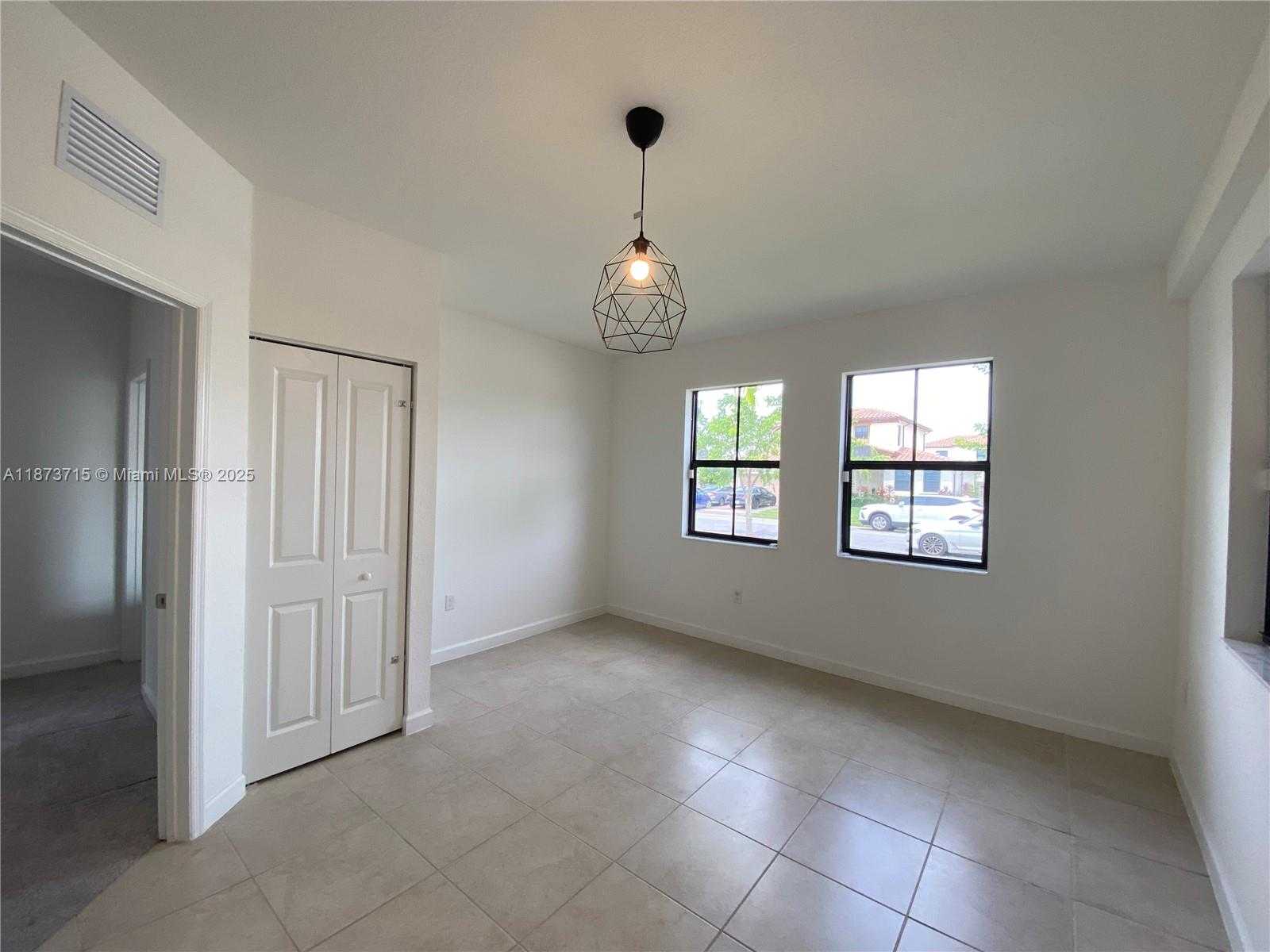 Small Image of 2424 SOUTH EAST 3RD ST, Homestead Number 8
