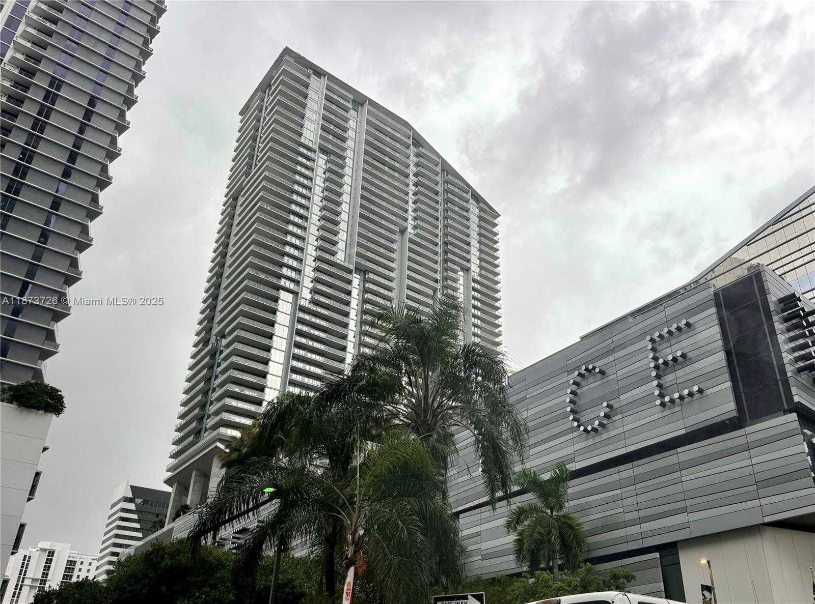 Small Image of 88 SE 7th St, Miami, FL 33131, USA Number 25