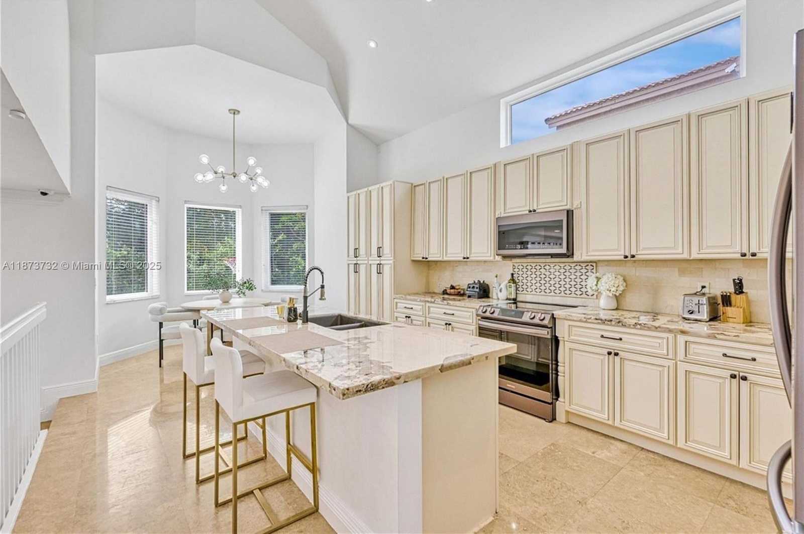 Small Image of 1500 SOUTH WEST 171ST TER, Pembroke Pines Number 14