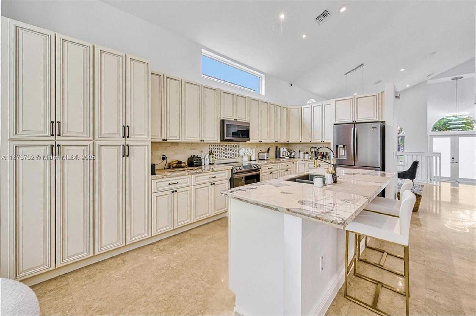 Small Image of 1500 SOUTH WEST 171ST TER, Pembroke Pines Number 16