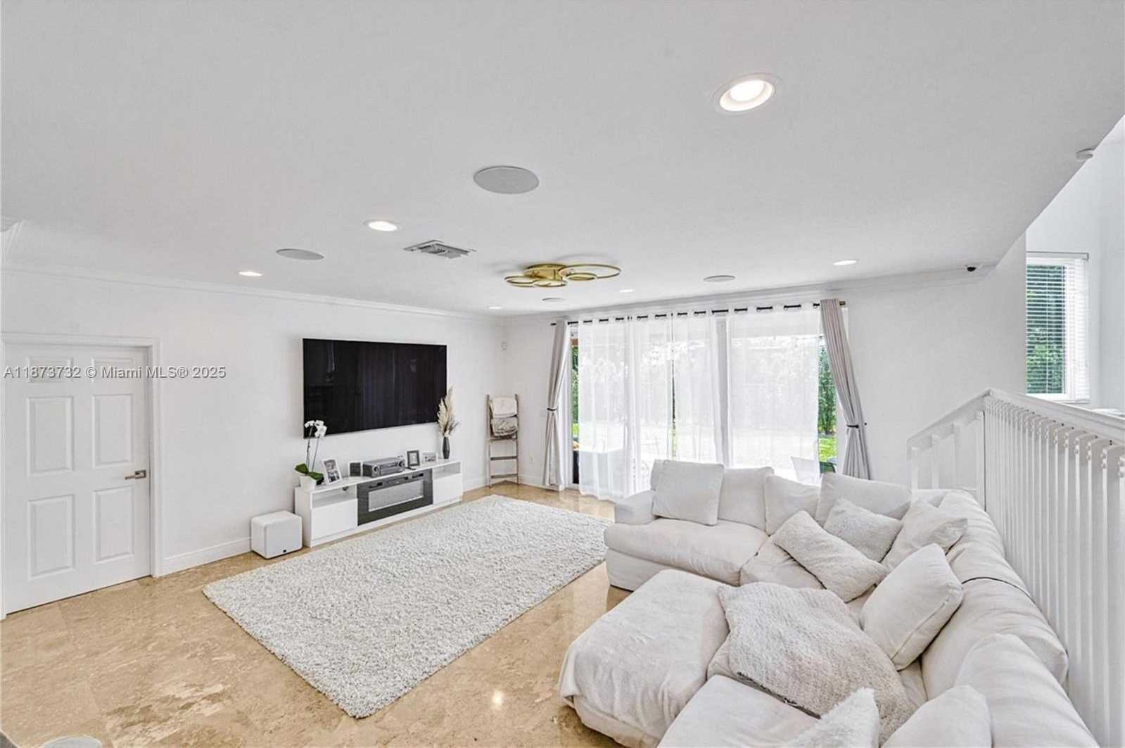 Small Image of 1500 SOUTH WEST 171ST TER, Pembroke Pines Number 18