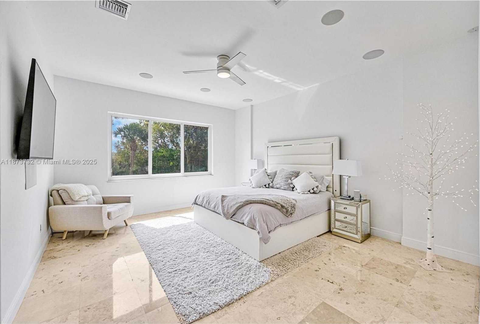 Small Image of 1500 SOUTH WEST 171ST TER, Pembroke Pines Number 21