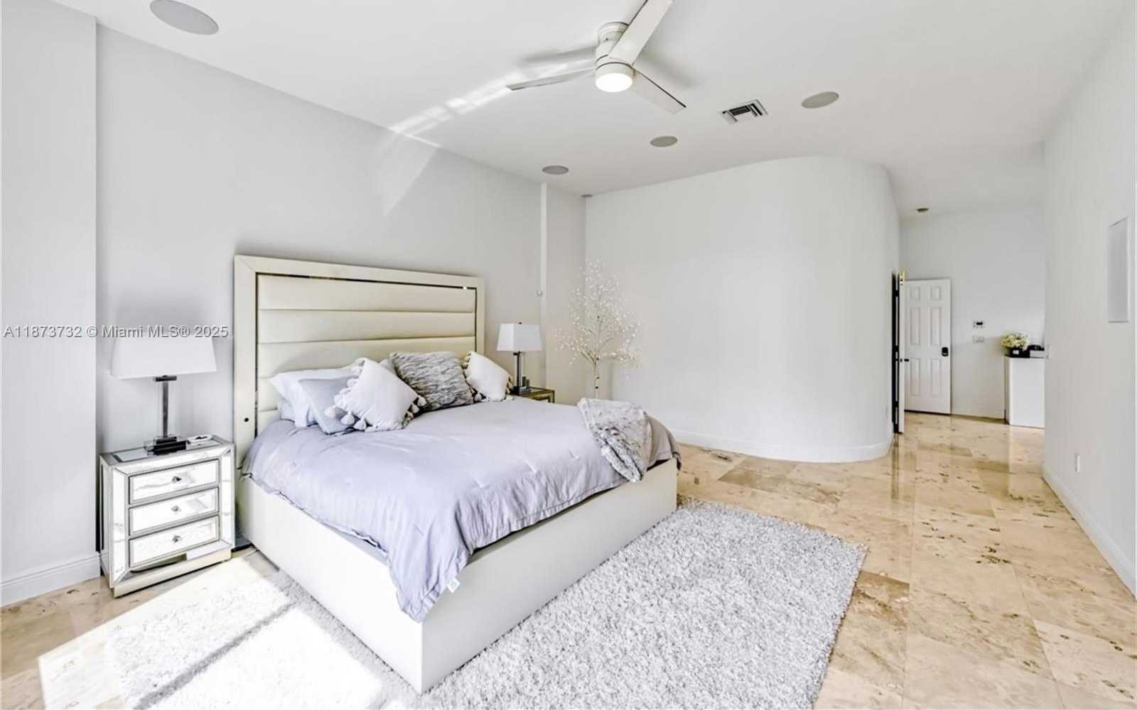 Small Image of 1500 SOUTH WEST 171ST TER, Pembroke Pines Number 23