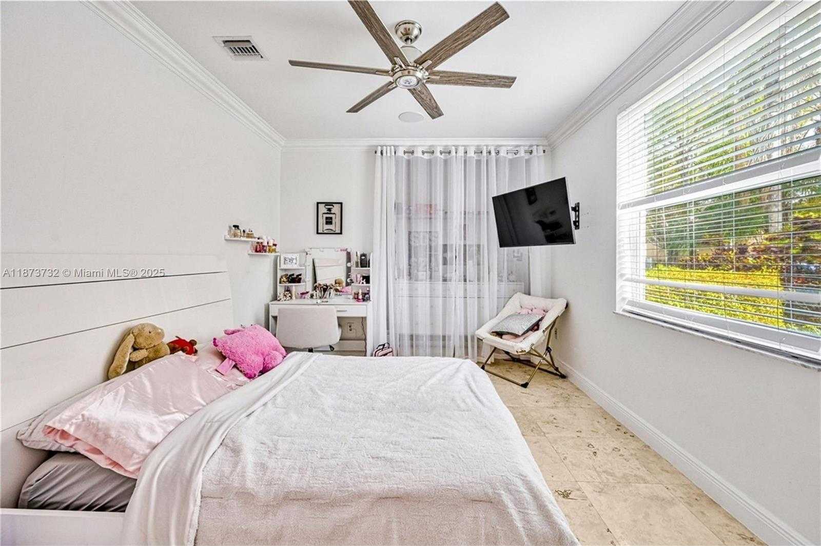 Small Image of 1500 SOUTH WEST 171ST TER, Pembroke Pines Number 36