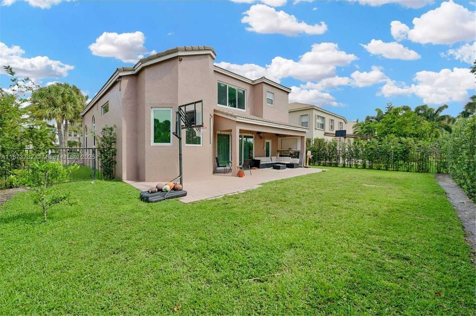 Small Image of 1500 SOUTH WEST 171ST TER, Pembroke Pines Number 44